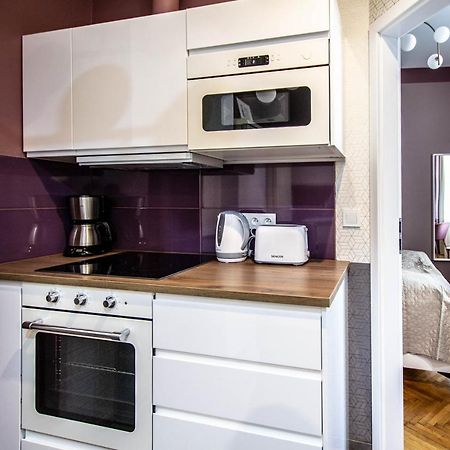 Colorful Day In Prague Design Apartments Exterior photo