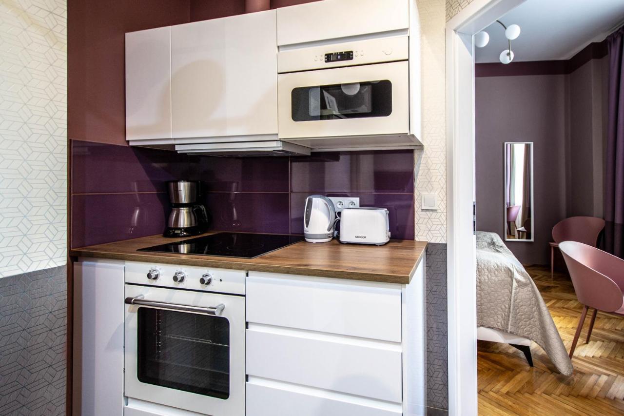 Colorful Day In Prague Design Apartments Exterior photo